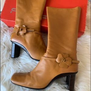 Italian trendy leather boots by Gianfranco Fornarina. Young, trendy and superior